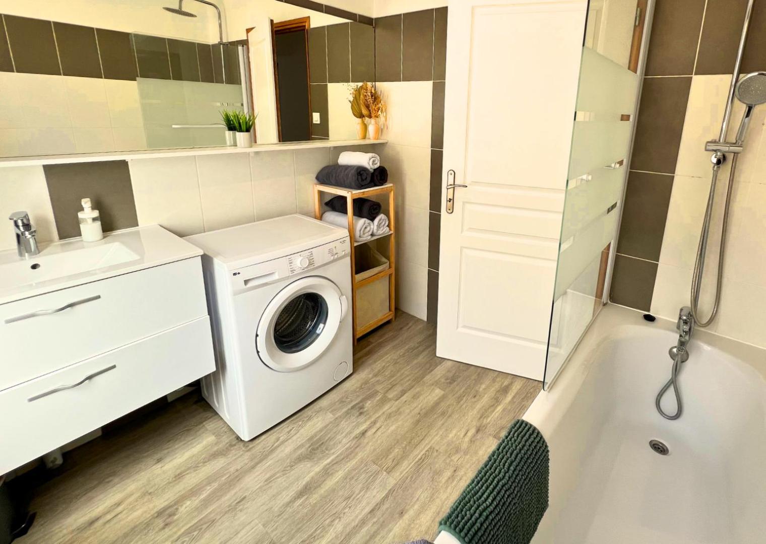 Appartement - Parking Prive Gratuit, Proche Centre-Ville Et Gare De Saint-Omer Saint-Omer (Pas-de-Calais) Kültér fotó